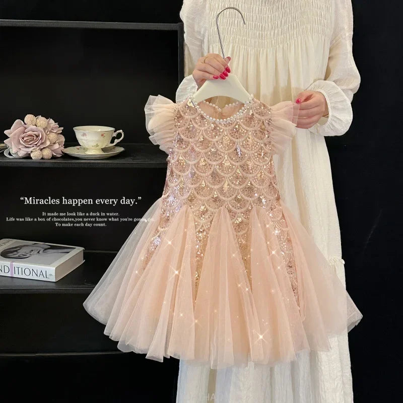 Schimmerndes Tüllkleid