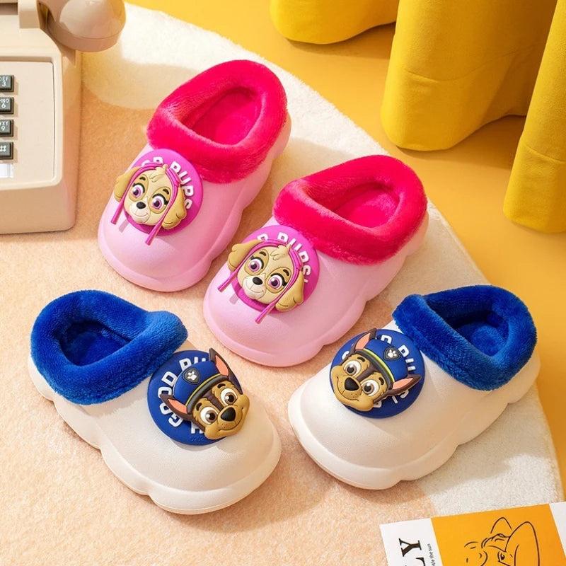 Kids plush-lined clog slippers with cartoon puppy badge in pink, white, sky blue and yellow