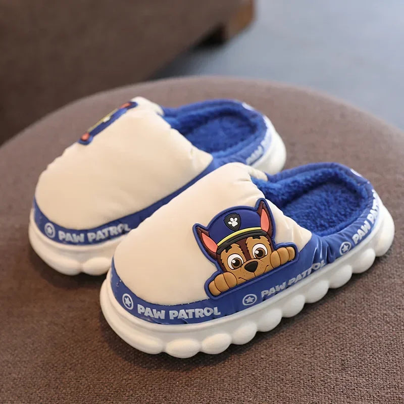 White and navy kids puffer slide slippers with puppy patch