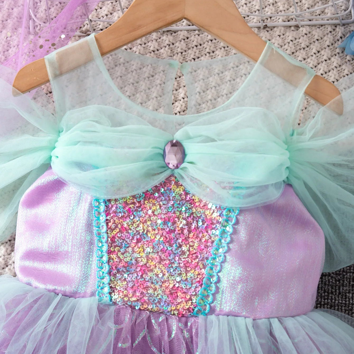 Ocean-inspired mermaid dress-up costume with puff sleeves for girls