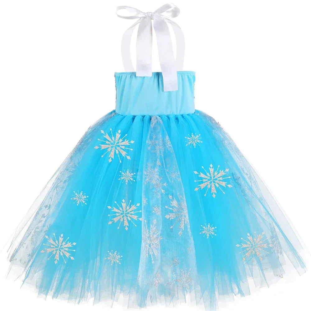 Flowing layered tulle skirt of the sky blue princess costume dress