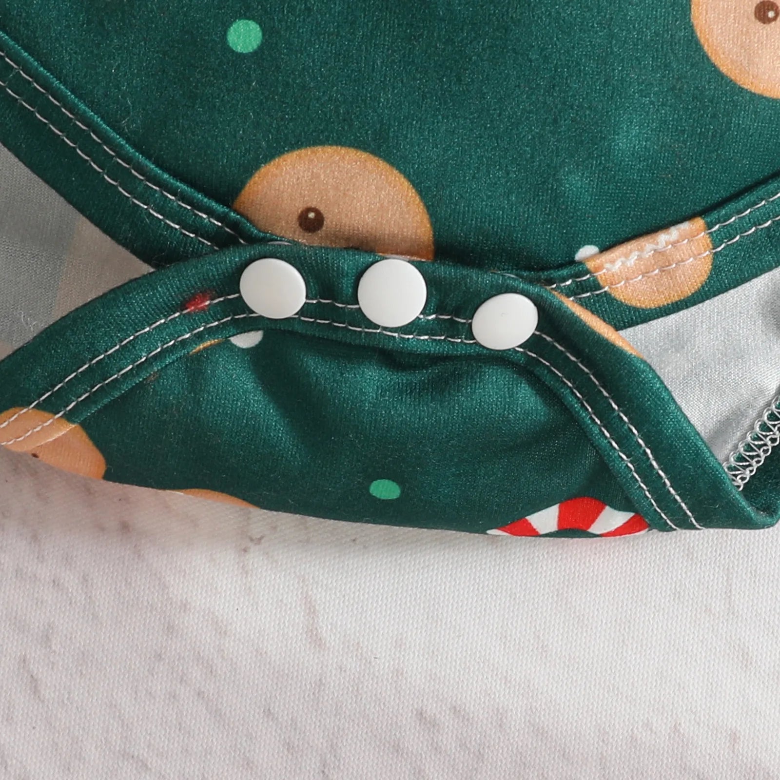 Gingerbread Giggles Holiday Set