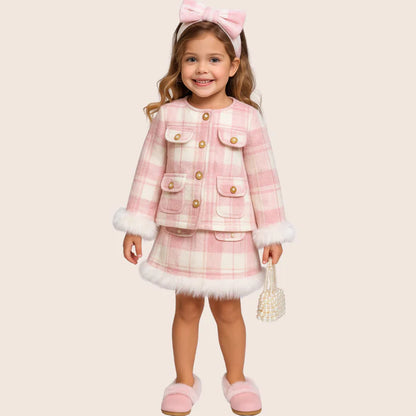 Conjunto de niña de cuadros rosas y piel sintética