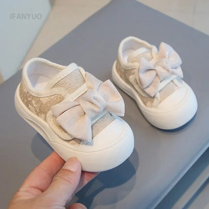 Glamouröse Kinder-Sneaker 