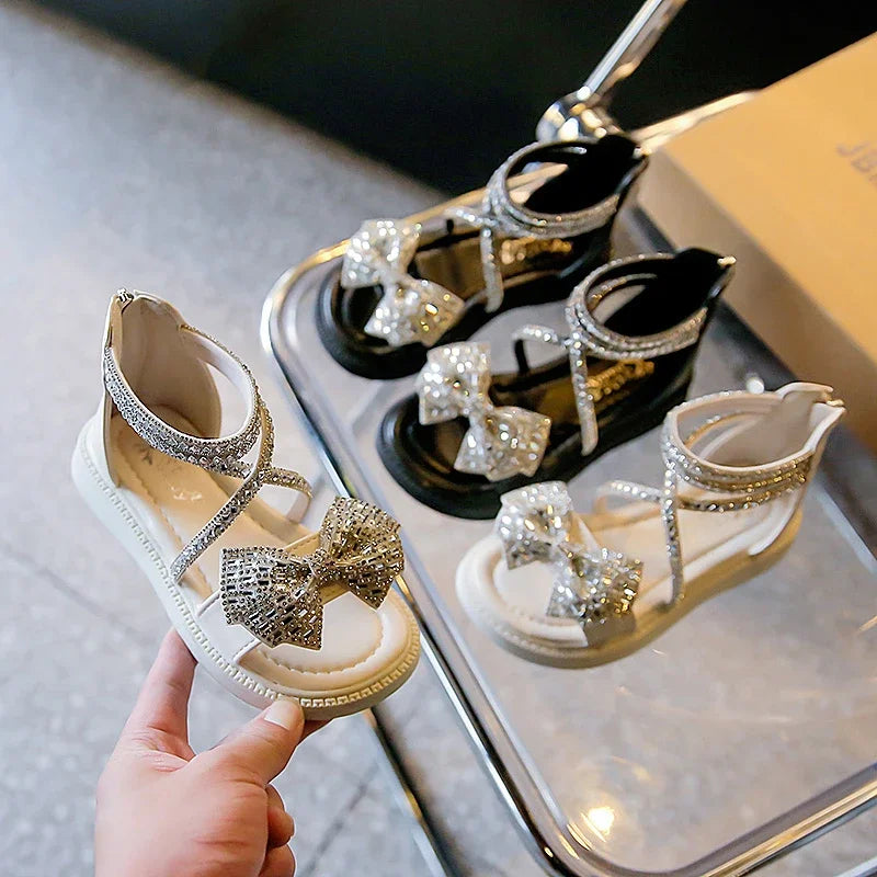 Gladiator-Sandalen mit glitzernder Schleife