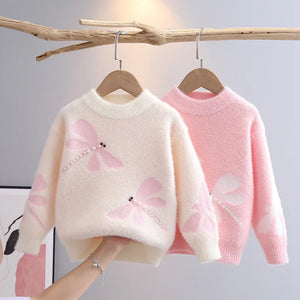 Maglione lavorato a maglia con libellula di perle 