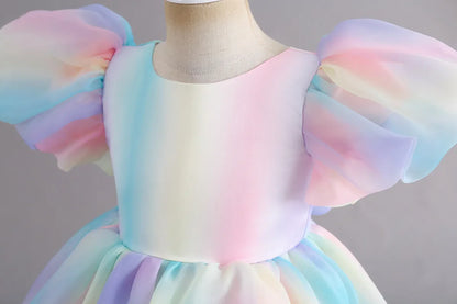 Vestido de fiesta arcoíris para niños