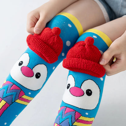 Kniehohe Socken mit Pinguin-Motiv für Kinder – kuschelig, niedlich und bereit für Winterspaß