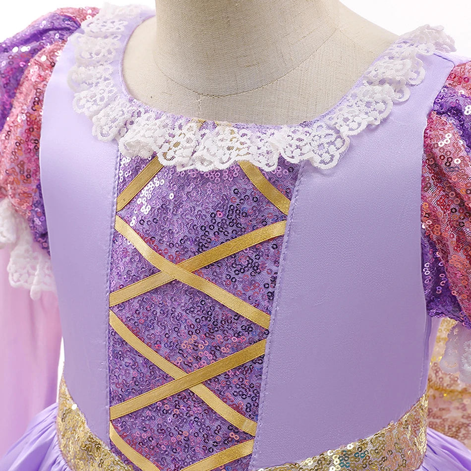 Langärmliges Märchenprinzessinnenkleid – Flieder &amp; Gold