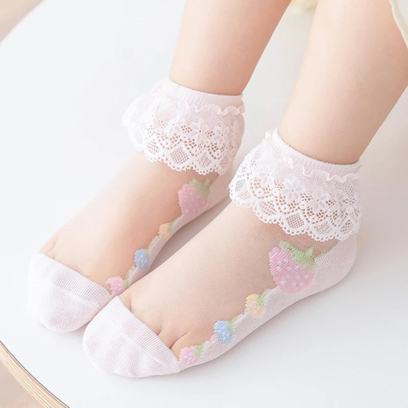 Bezauberndes Spitzensocken-Set mit Herzmotiv – 5 Paar purer Genuss für Mädchen