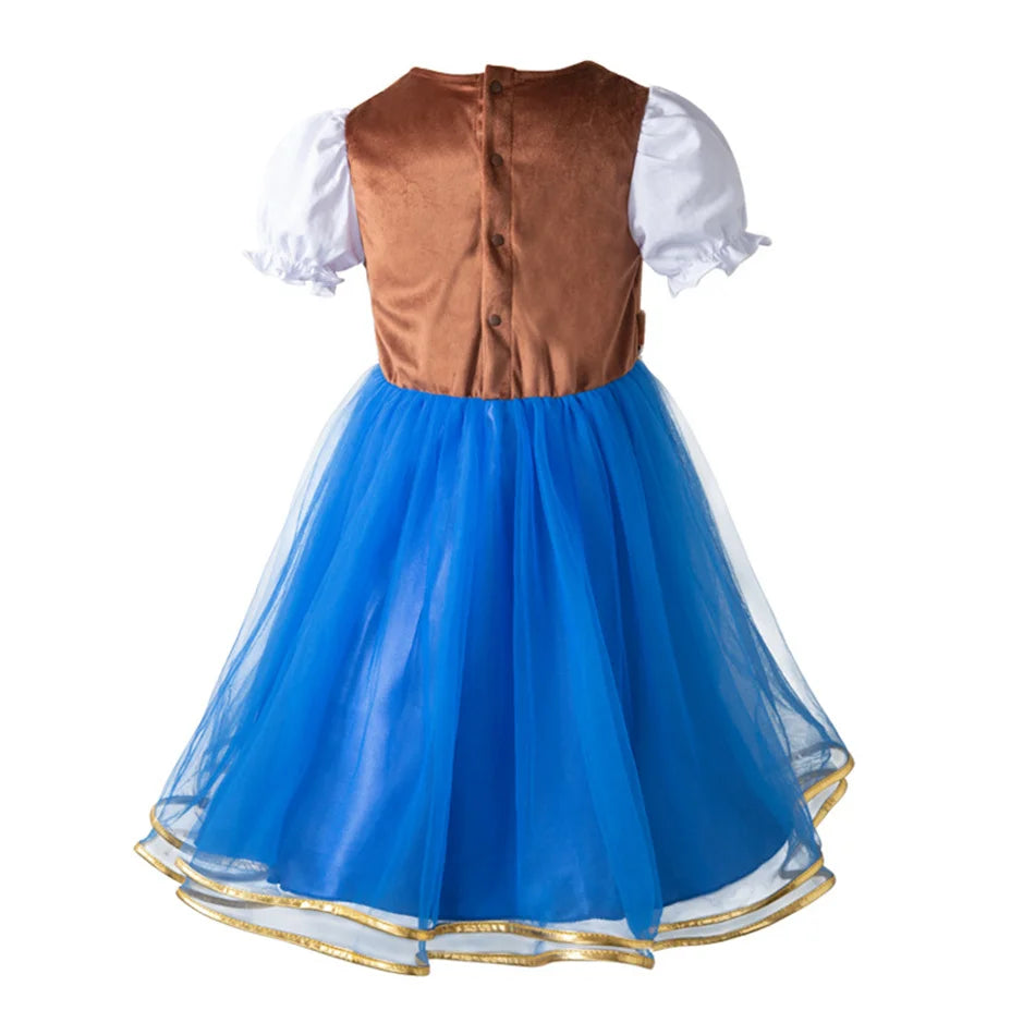 Detail of puff sleeves and Western print on girls' costume set